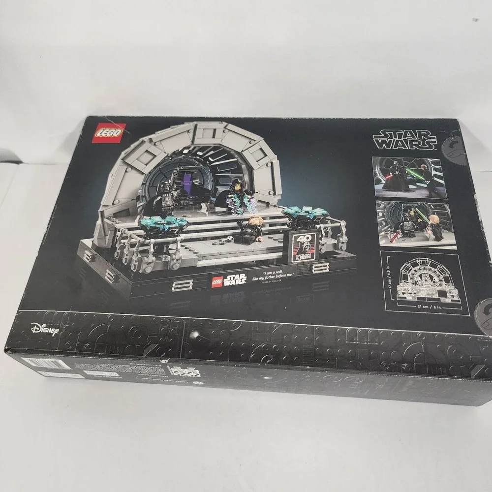 LEGO Star Wars 75352 Emperor's Throne Room Diorama Sealed 807 Pieces